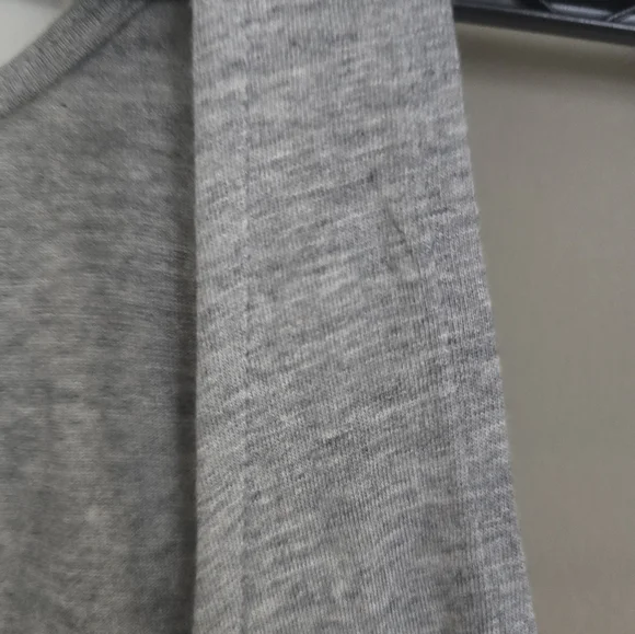 Talbots Silver Sequin Gray Sleeveless Top Size M New with tags - Picture 4 of 6